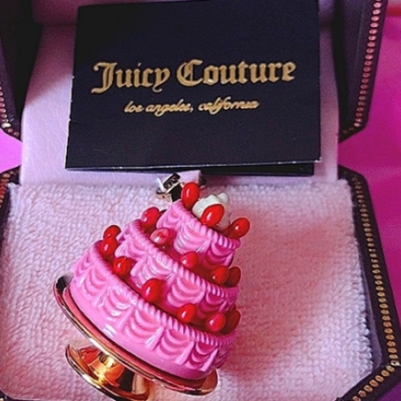Juicy Couture 3 Tiered Strawberry Shortcake Never Removed From 🎁 NWT - Picture 7 of 7